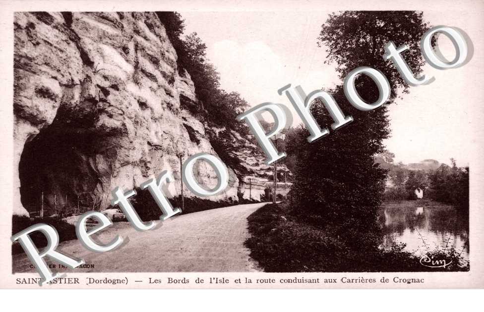 Bords de l&#039;Isle  et la route conduisant aux carrieres de Crognac