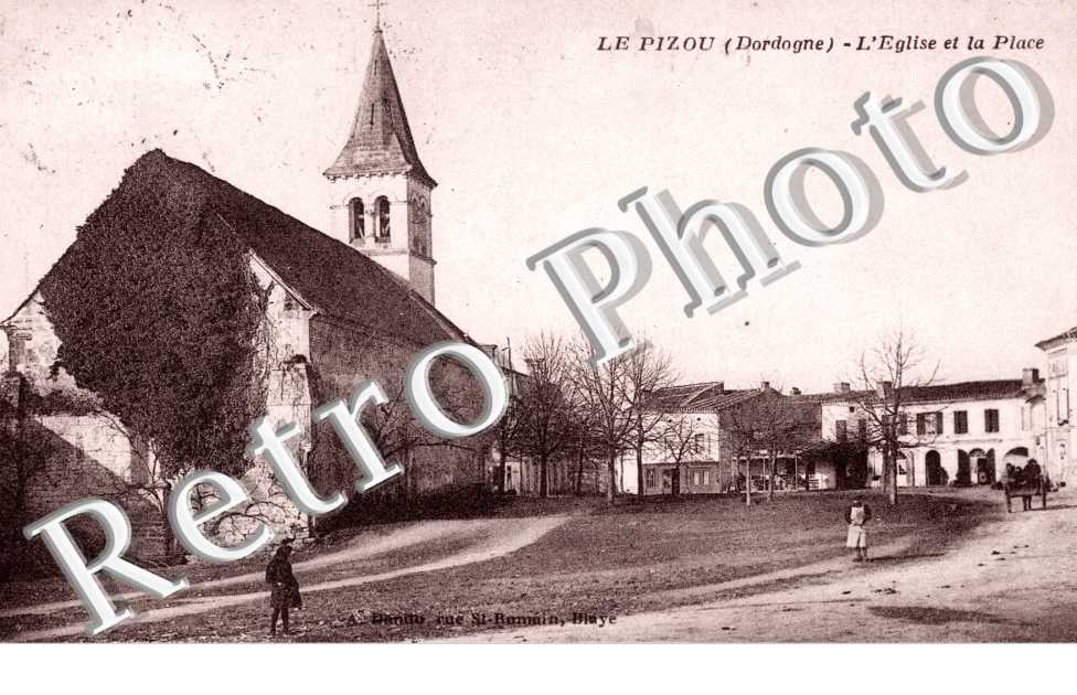Eglise et la place
