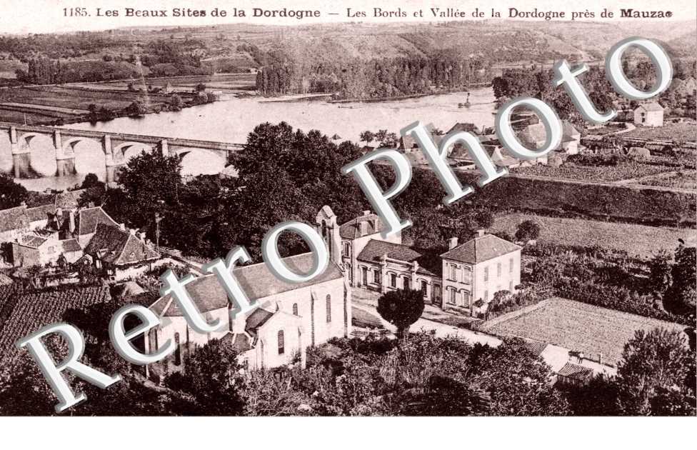 les Bords et Vallee de la Dordogne pres de Mauzac