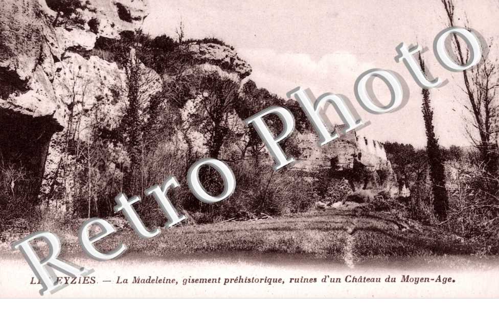 La madeleine, gisement prehistorique - ruines de l&#039;ancien chateau
