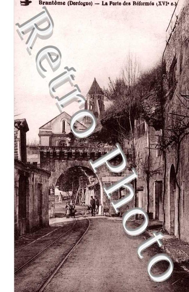 Ancienne porte des reformes