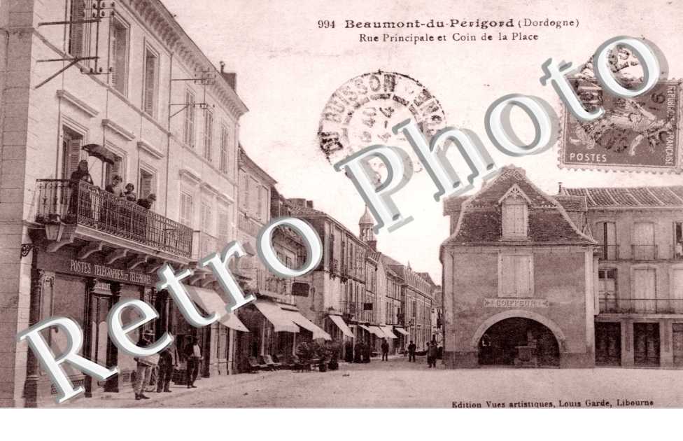 Rue principale et coin de la place