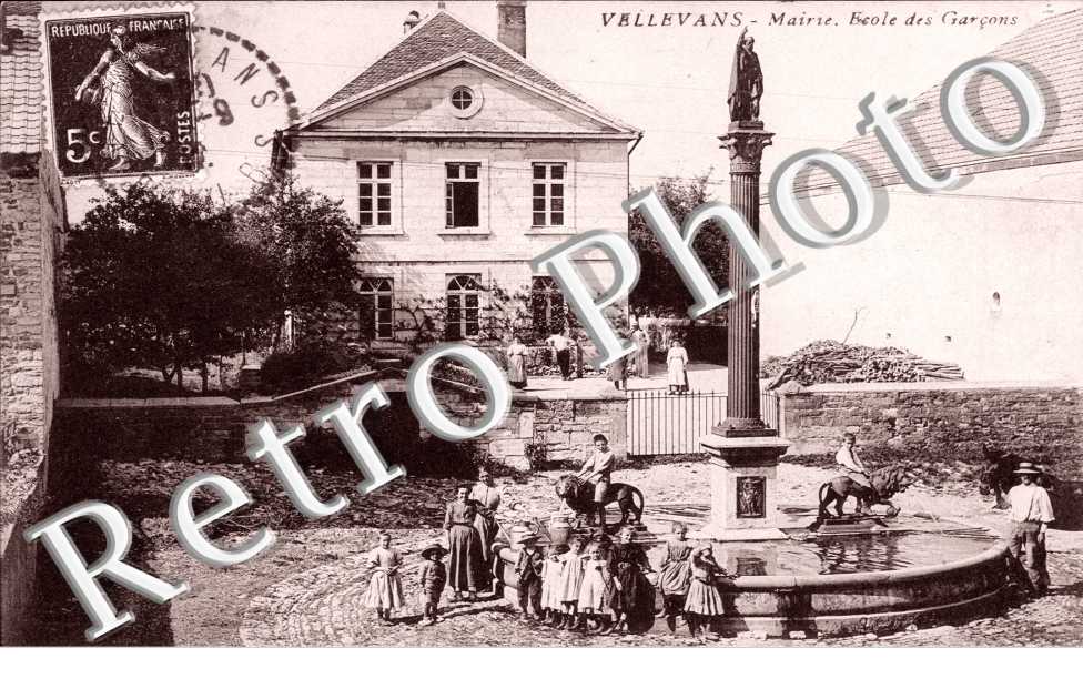 Mairie et Ecole des Garcons