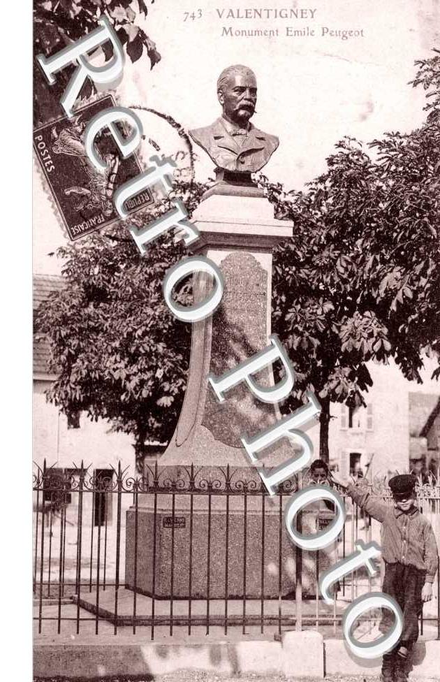Monument , place et buste Emile Peugeot