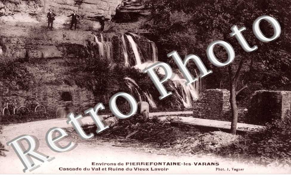 Cascade du Val et Ruine du Vieux Lavoir