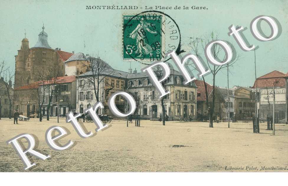 la place de la gare