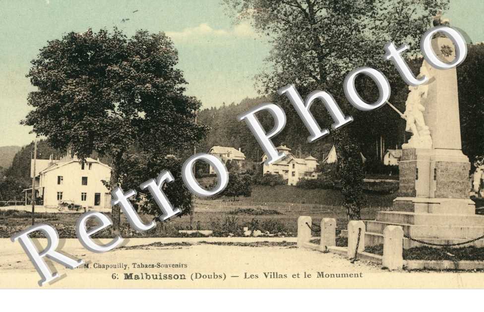 les villas et le monument (couleur)