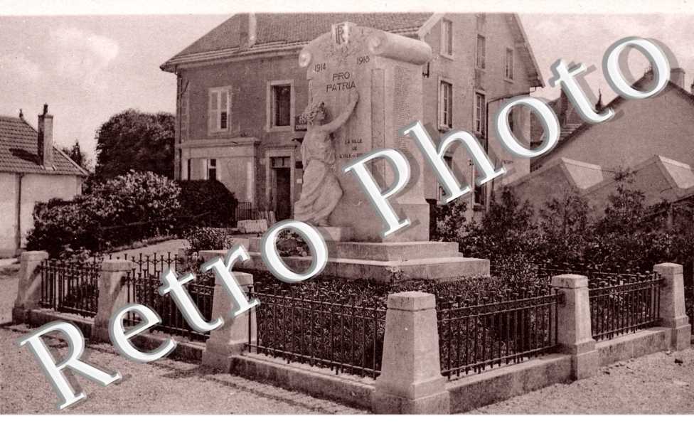 La Monument aux Morts