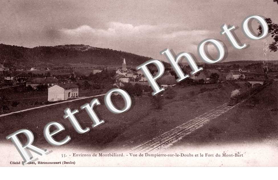 Vue de Dampierre-sur-le-Doubs et le Fort du Mont-Bart