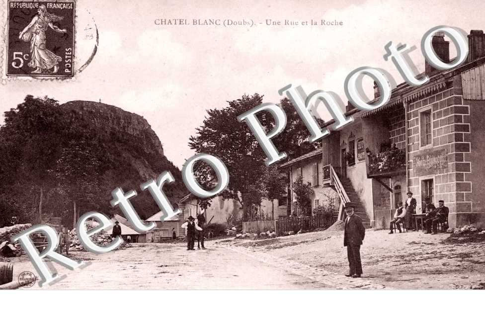 Une Rue et la Roche