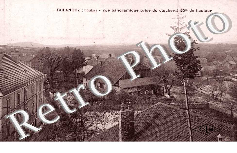 vue panoramique prise du clocher a 20 m de hauteur