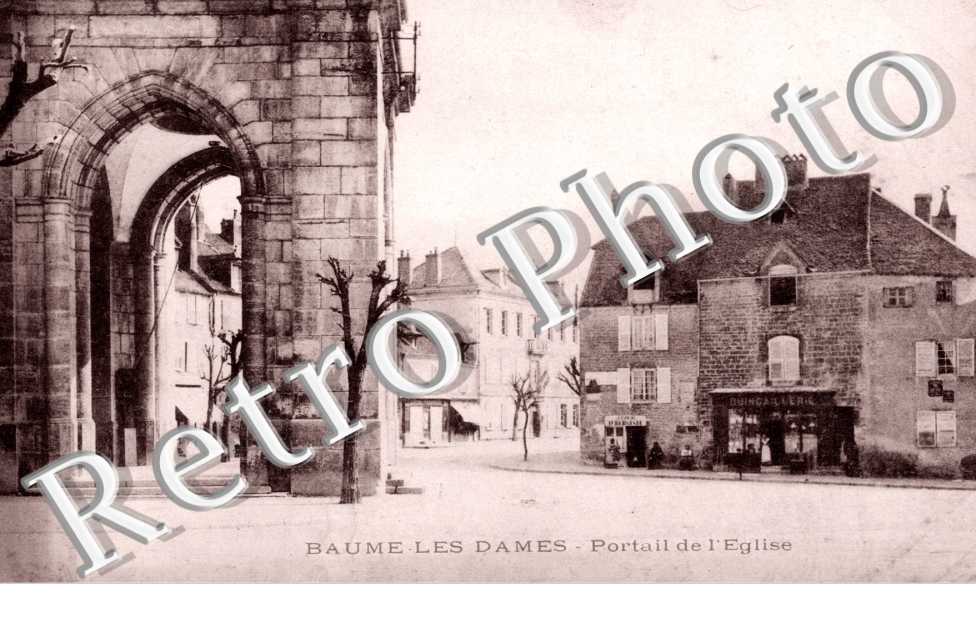 Portail de l&#039;Eglise