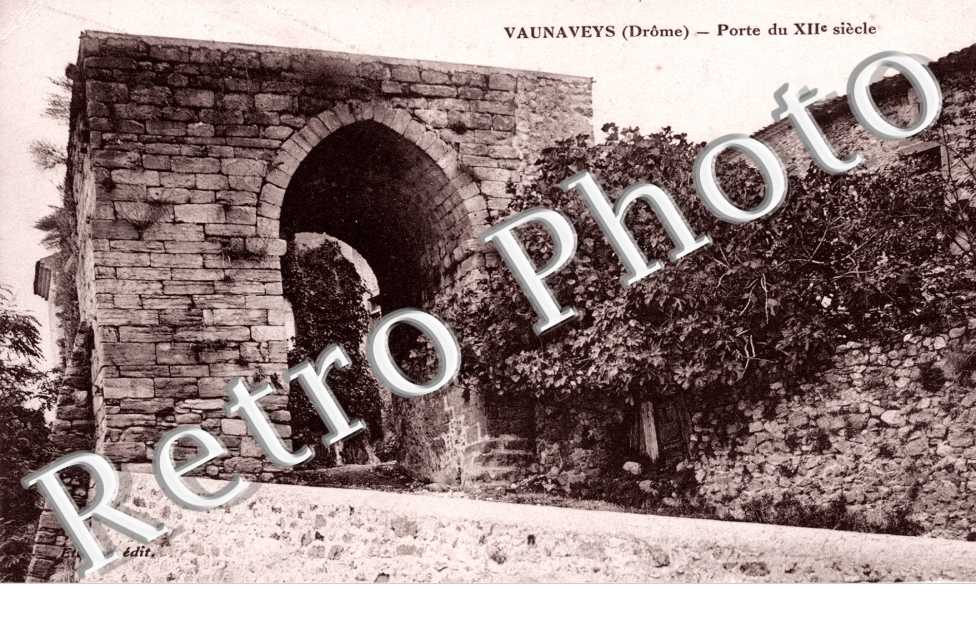 Porte du XII e s