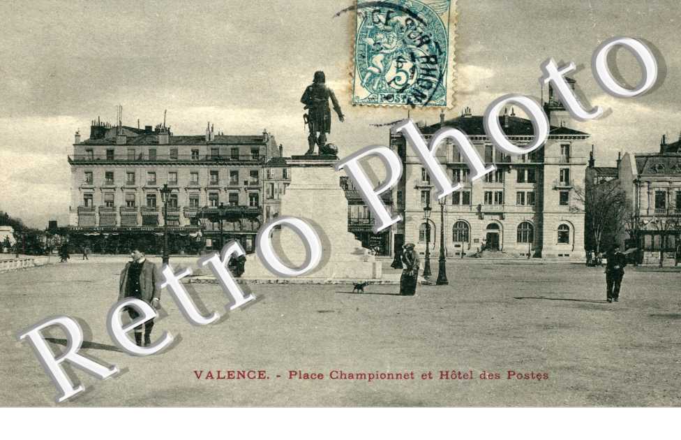lace Championnet et Hotel des Postes