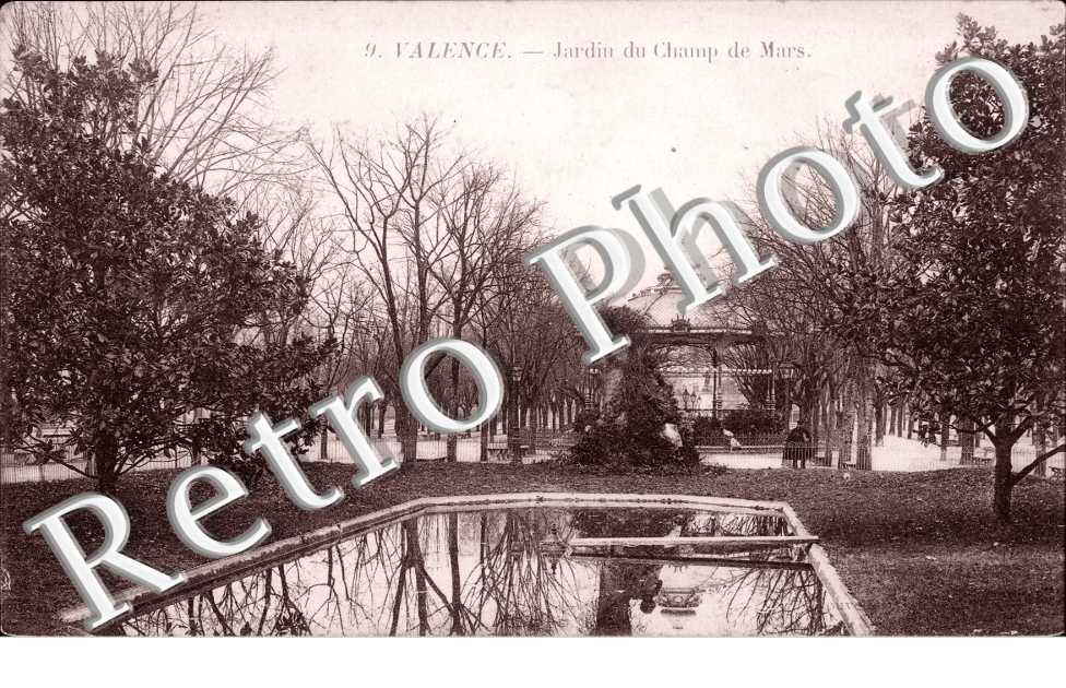 Jardin du champ de Mars