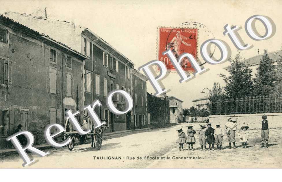 Rue de l'ecole et la gendarmerie