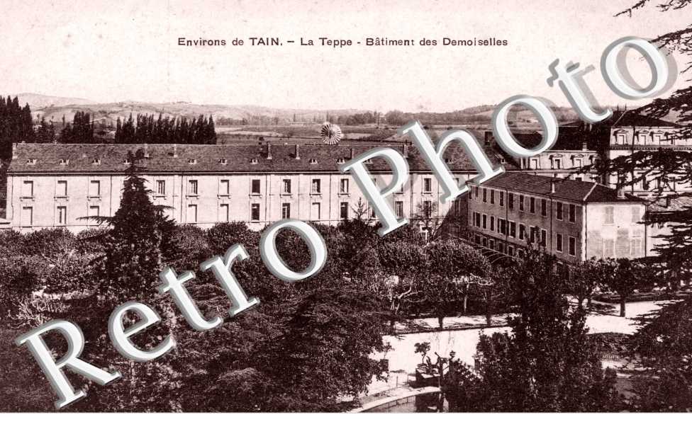 la Teppe, Batiment des Demoiselles