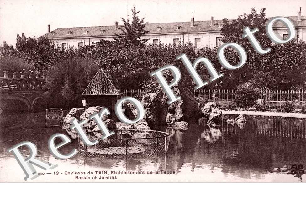 etablissement de la Teppe , bassin et jardins