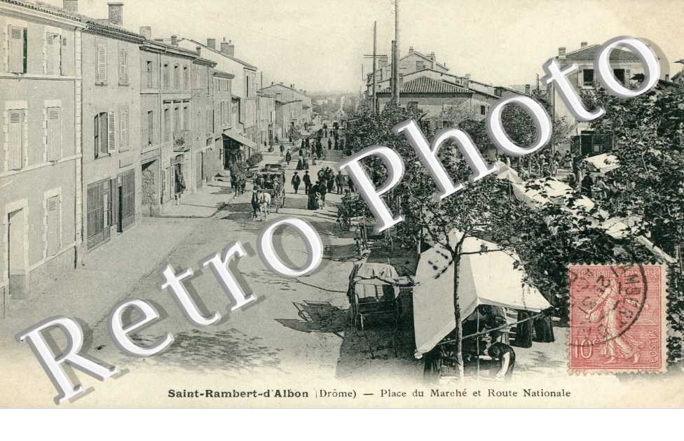 place du marche et route Nationale