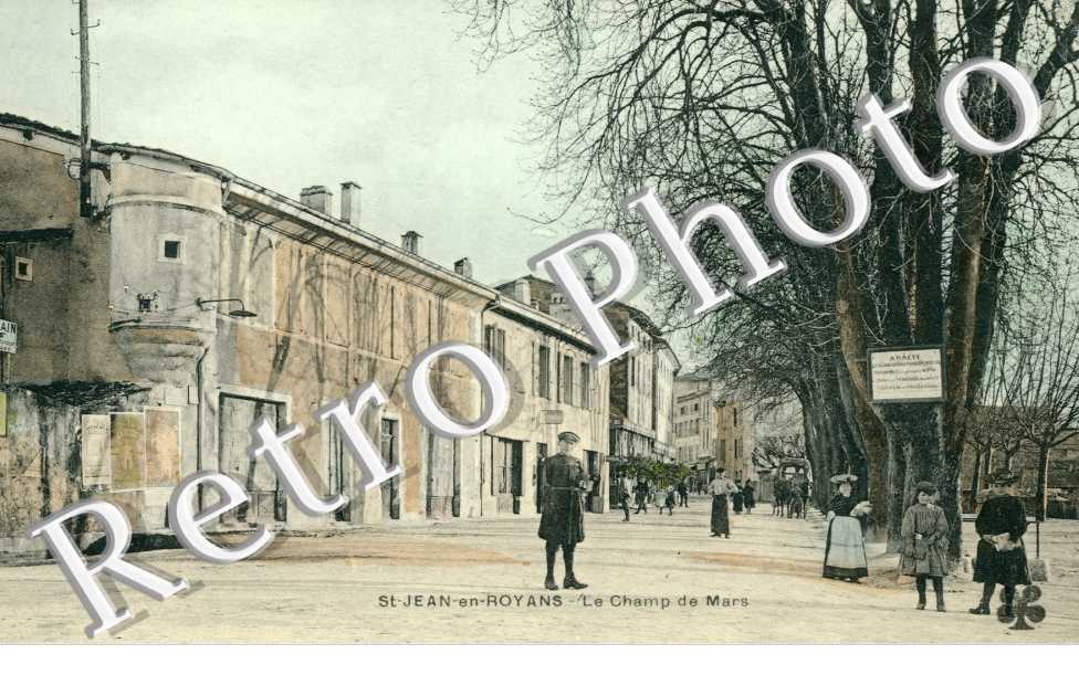 le champ de mars 