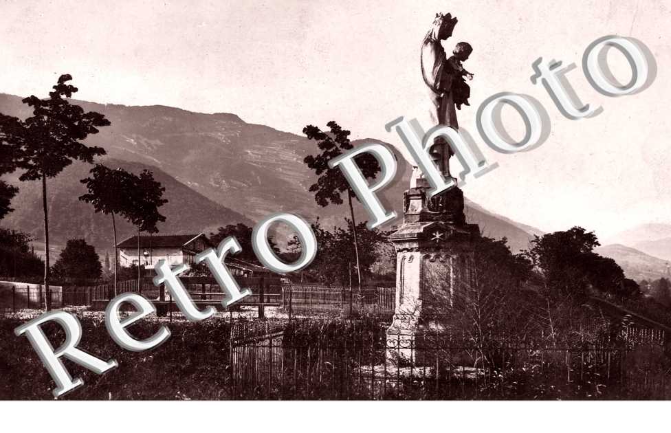 terrasse de la vierge et massif de Lente