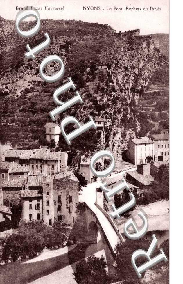 le Pont, Rochers du Deves