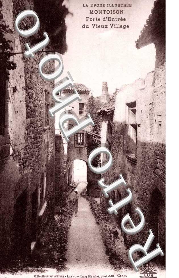 Porte d'entree du vieux village