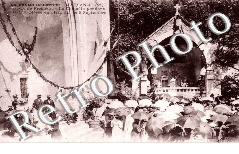 Notre-Dame de Fresnau - chappele pendant la grand'messe le 8 septembre
