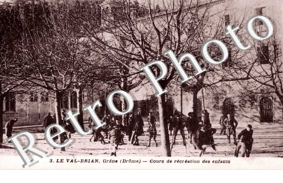 Cour de recreation des enfants