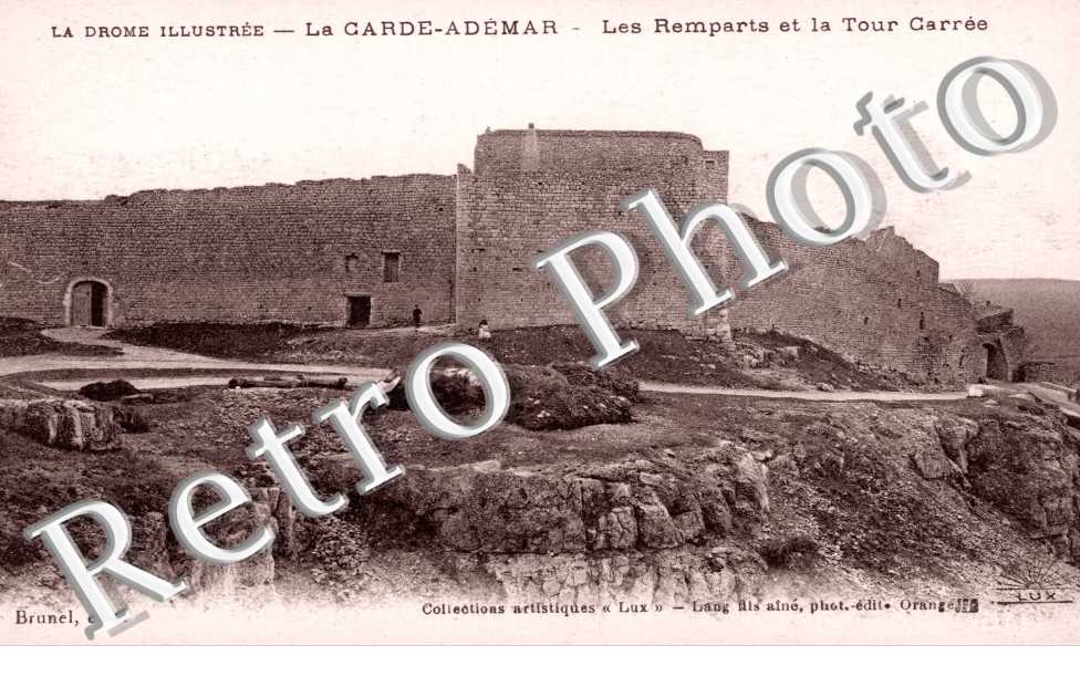 Remparts et tour carree
