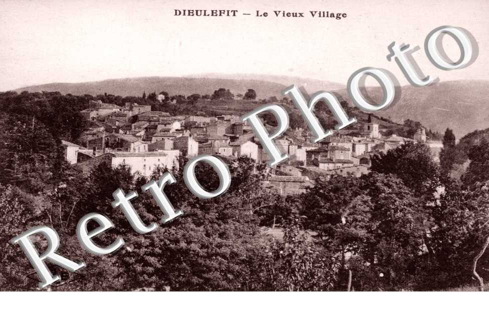 Le Vieux Village