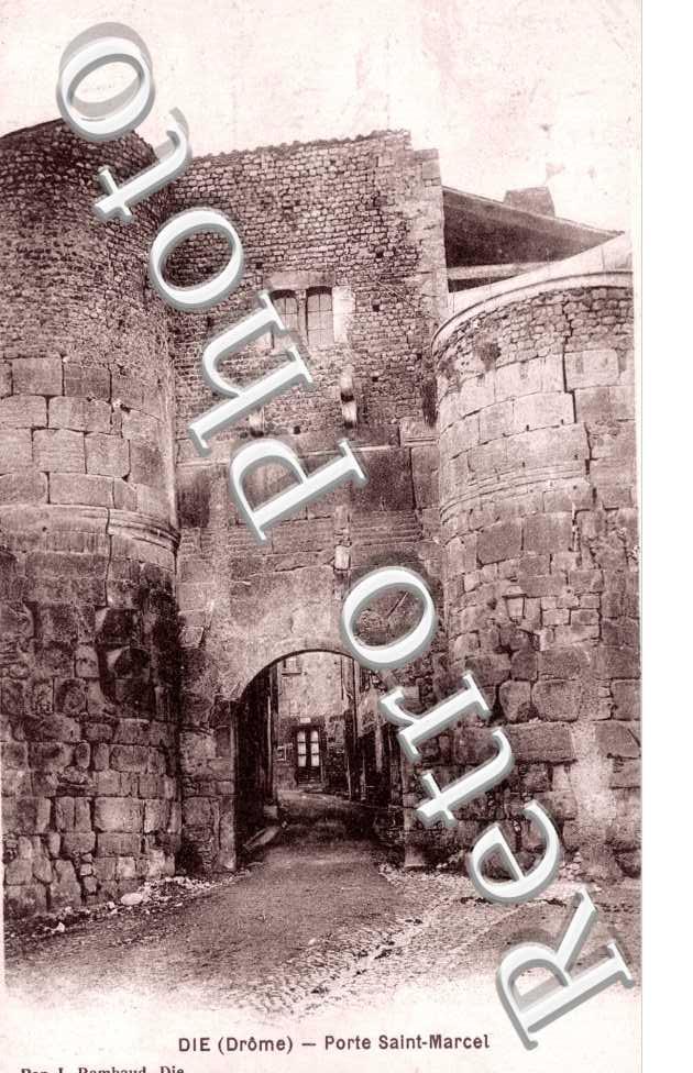 Porte Saint Marcel