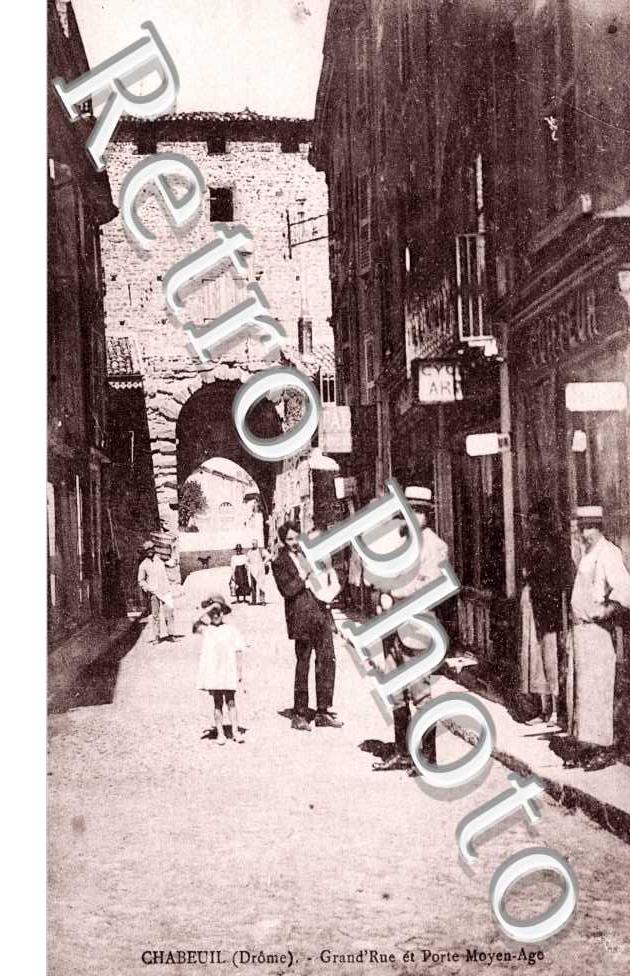 Grand'Rue et Porte Moyen-Age