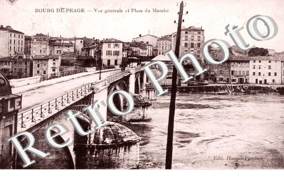 Place du marche et vue generale