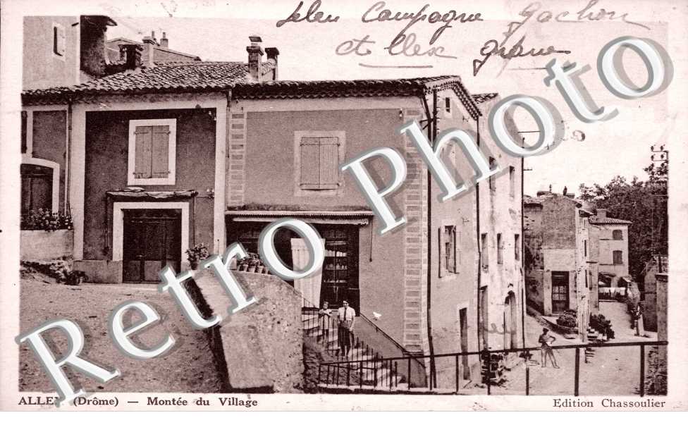 Montee du village