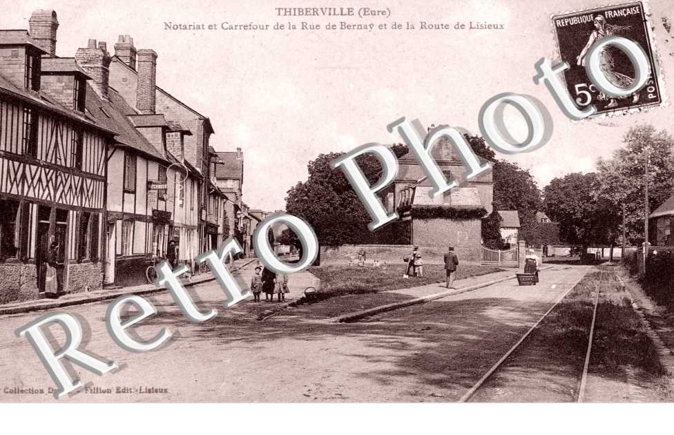 Notariat et carrefour de la rue de Bernay et de la route de Lisieux