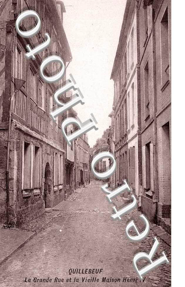 la grande rue et la vieille Maisonn Henri IV
