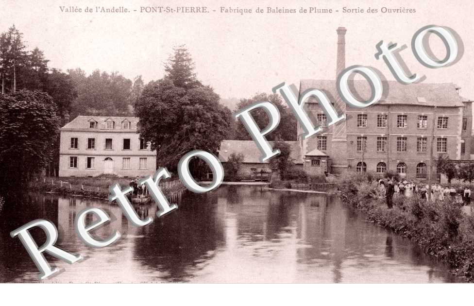fabrique de baleines de plume, sortie des ouvrieres