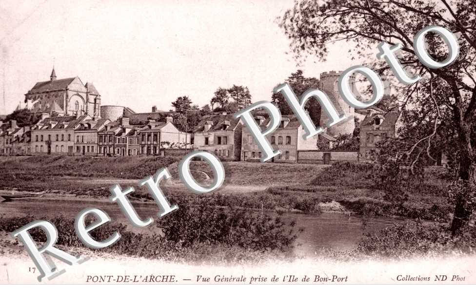 Vue generale prise de l'Ile de Bon Port