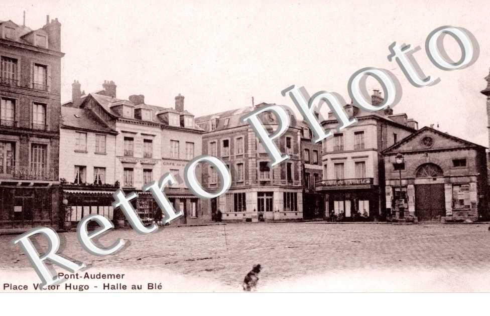 Place Victor Hugo, Halle au Ble