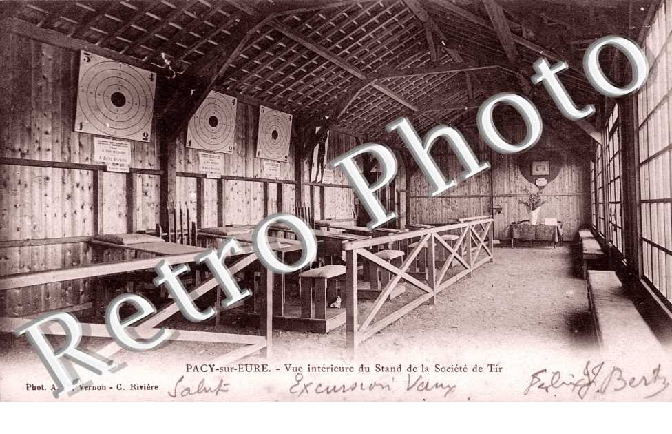 vue interieure du stand de la societe de tir