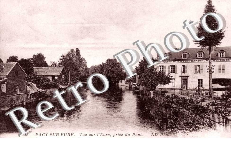 Vue sur l'Eure prise du Pont