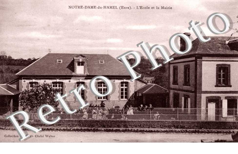 Ecole et la mairie