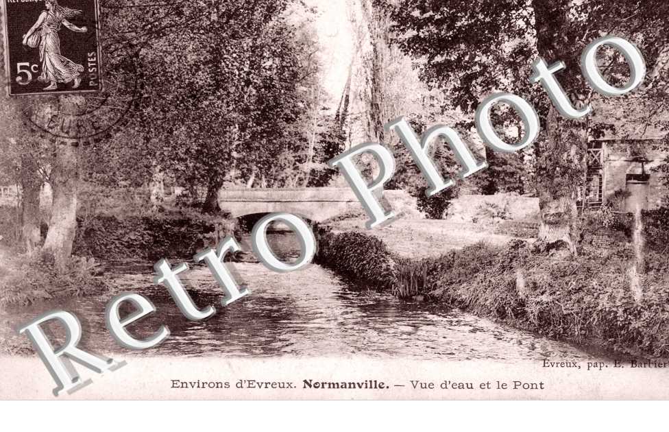 Vue d&#039;eau et le pont