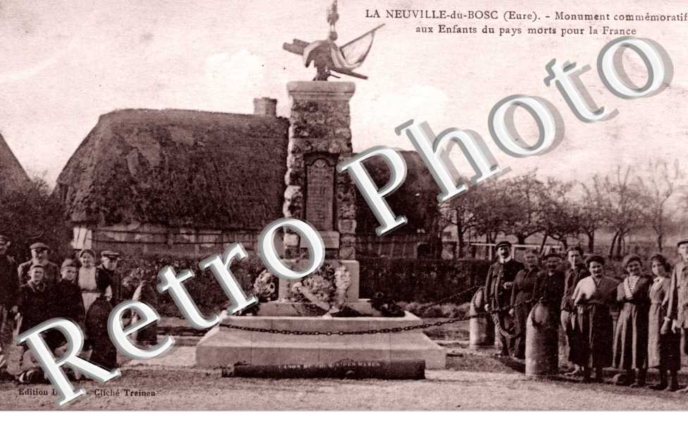 Monument commemoratif aux enfants du pays morts  pour la France