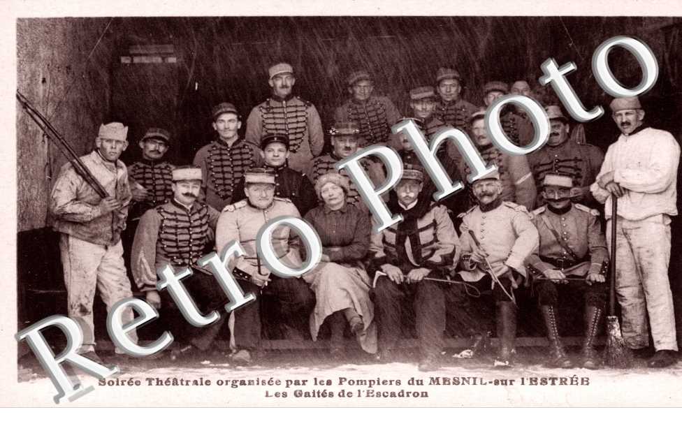 Soiree theatrale organisee par les pompiers - les gaites de l&#039;escadron