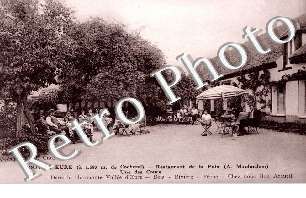 Restaurant de la paix  - une des cours