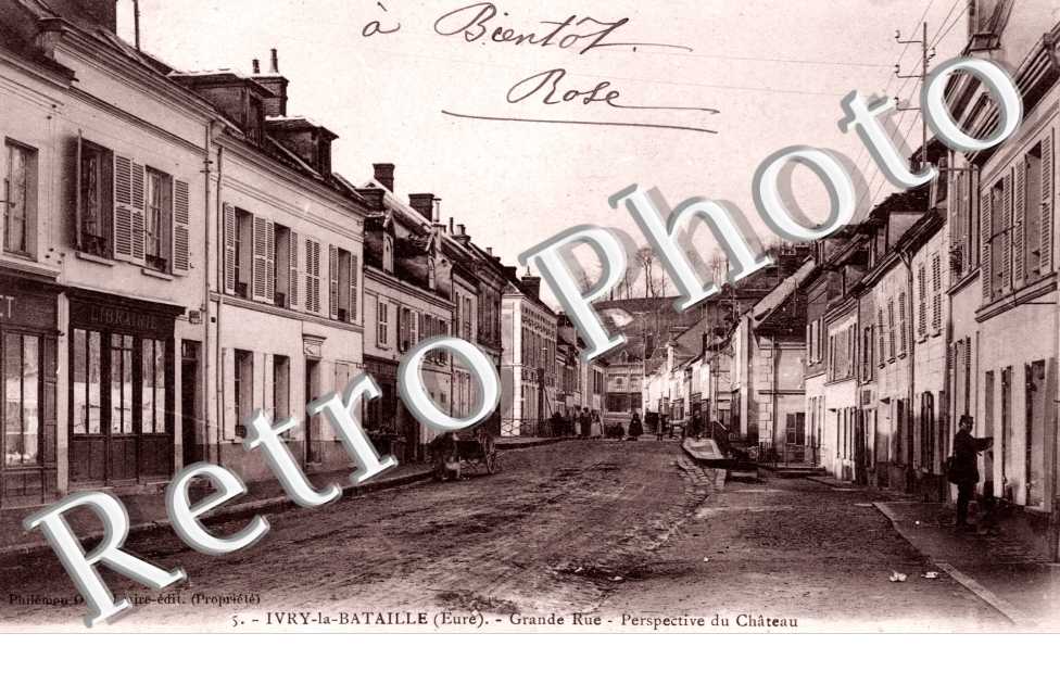 Grande rue  - perspective du chateau