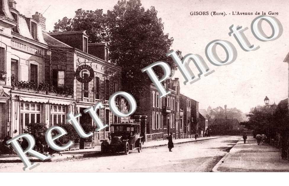 l'avenue de la gare