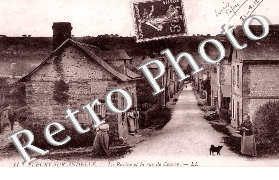 la ravine et la rue de Courcy